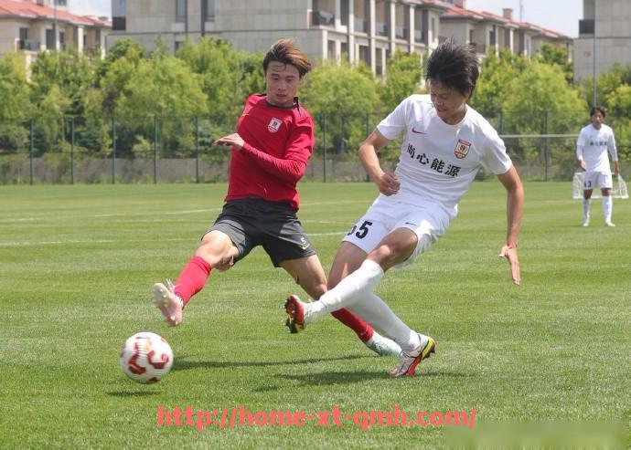 球盟会官网-英超球队外套的设计与品牌合作